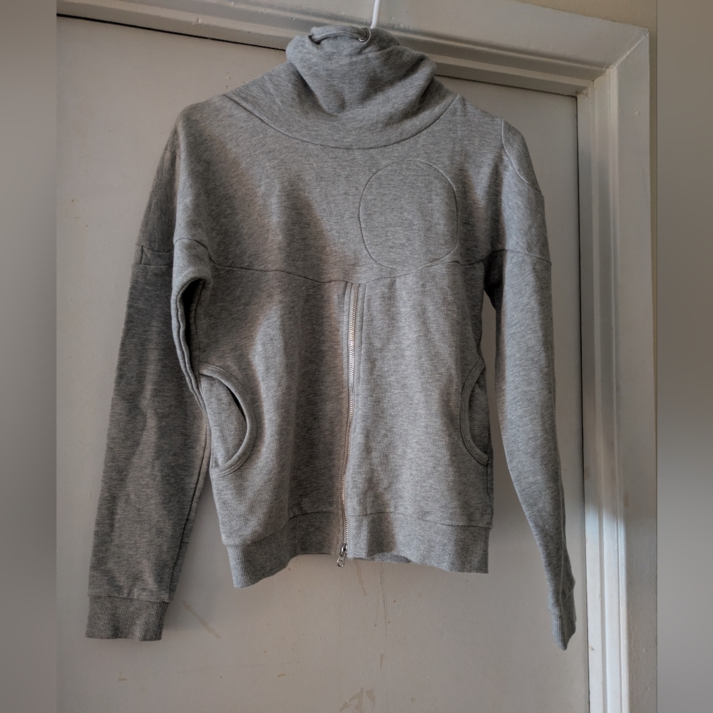 CRZ Women's Gray Sweatshirt. US S.